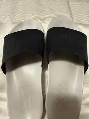 Nobull size 10